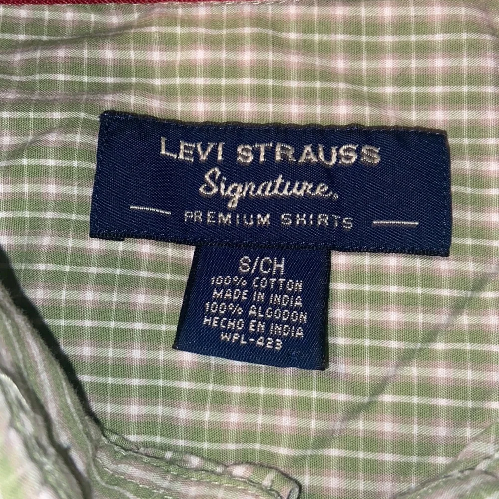 Levi Strauss Signature Premium button down short sleeve shirt size S/CH